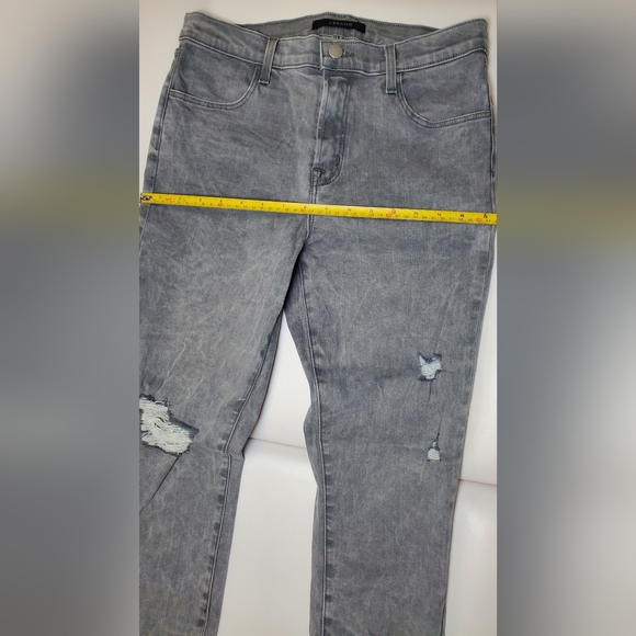J Brand. Alana. Size 29. Worn Once - Picture 11 of 12